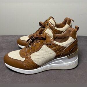 Michael Kors Crista Trainer Two-Tone wedge sneakers size 8.5 brown gold NEW